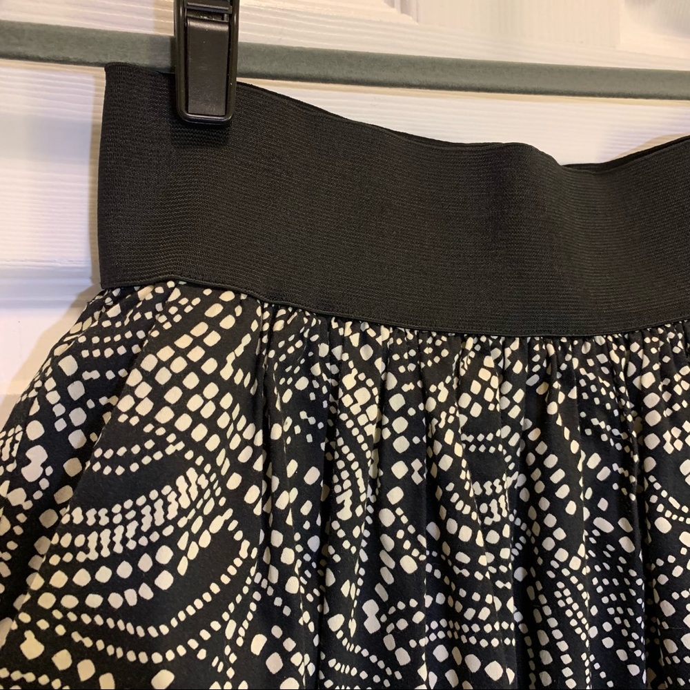 ELLE Black & White Abstract Print Skirt Size M - Picture 3 of 6